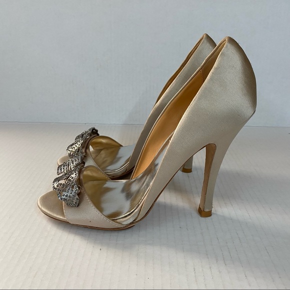 Badgley Mischka Art Deco Heels - Picture 5 of 16